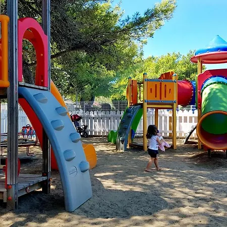 Villaggio Gabbiano 3* Βιέστε