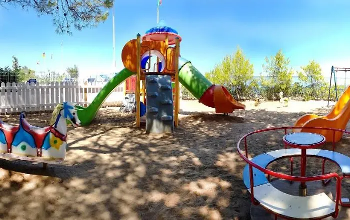 Villaggio Gabbiano פארק נופש 3*