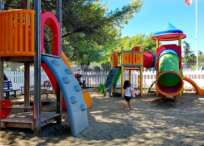 Villaggio Gabbiano 3* ויאסטה
